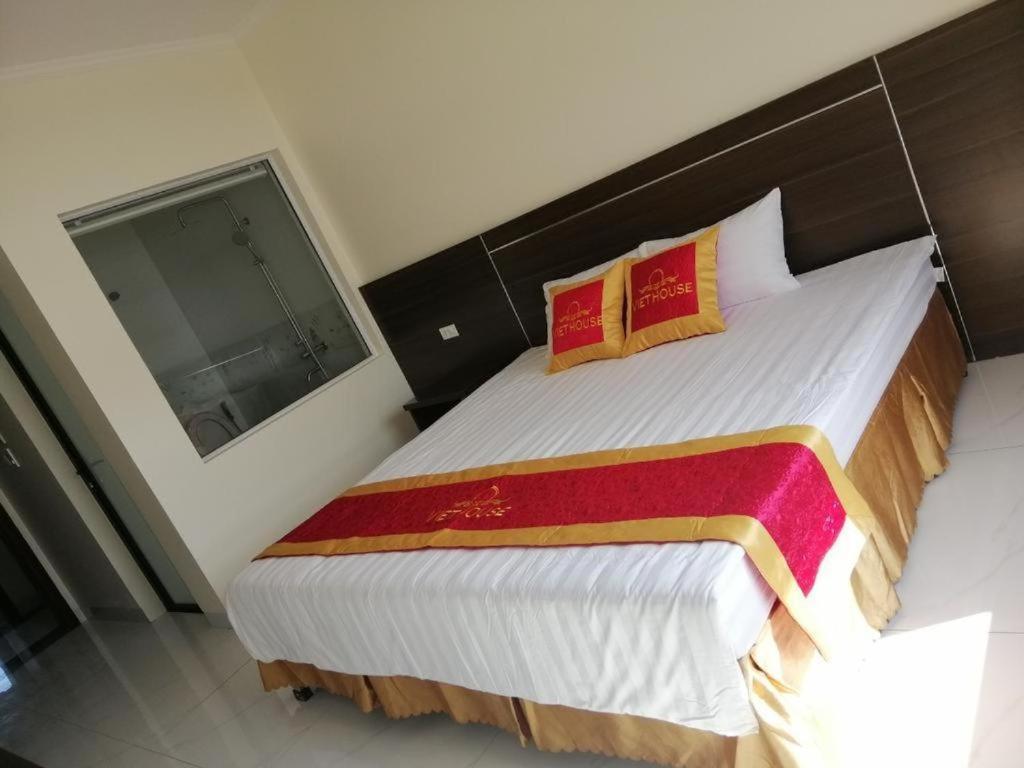 Viet House Ha Long Hotel ภายนอก รูปภาพ