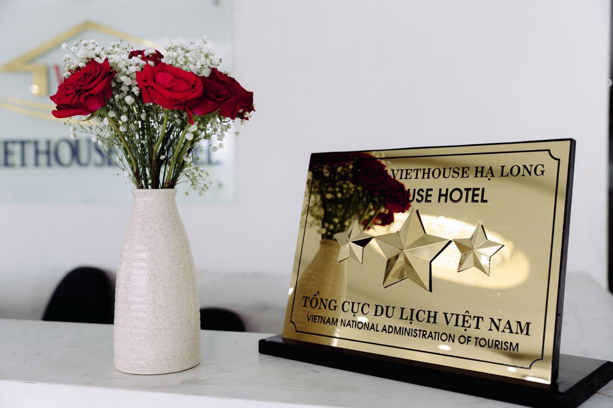 Viet House Ha Long Hotel ภายนอก รูปภาพ