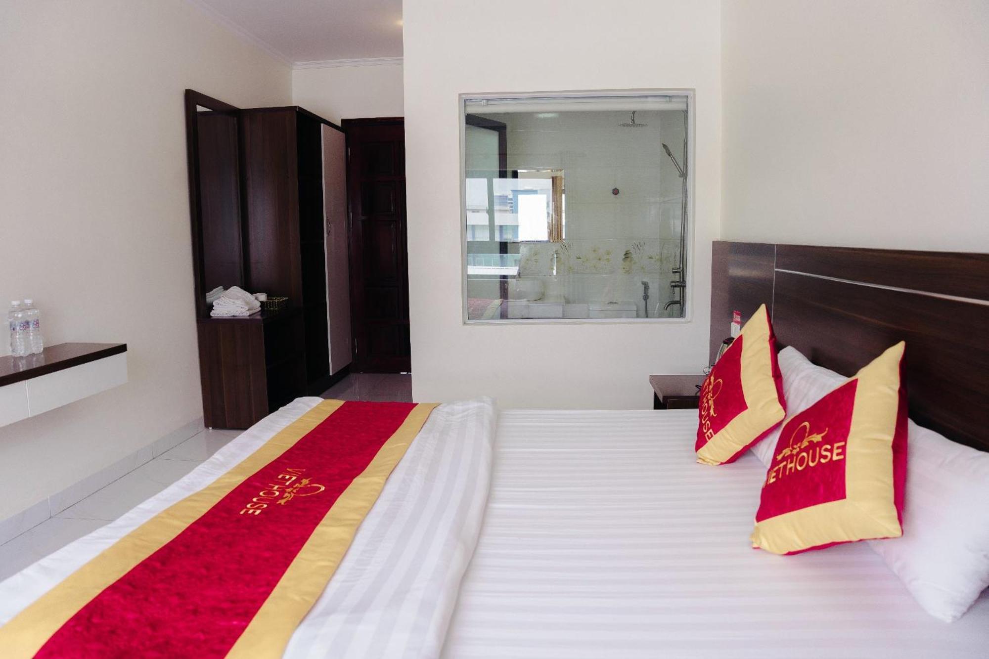 Viet House Ha Long Hotel ภายนอก รูปภาพ